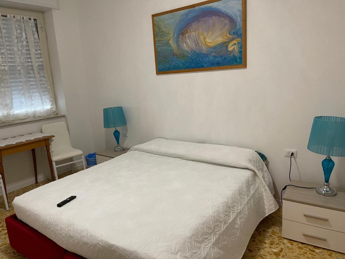 Joys House Bed & Breakfast แบร์กาโม ภายนอก รูปภาพ