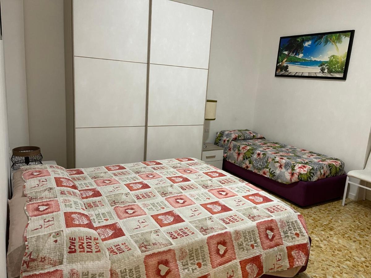 Joys House Bed & Breakfast แบร์กาโม ภายนอก รูปภาพ