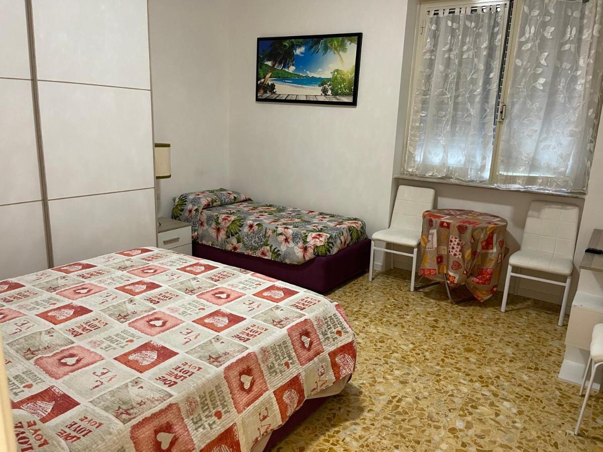 Joys House Bed & Breakfast แบร์กาโม ภายนอก รูปภาพ